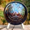 Présentoir artisanal en bois pour tongue drums vu de face pour mettre en valeur son instrument de musique